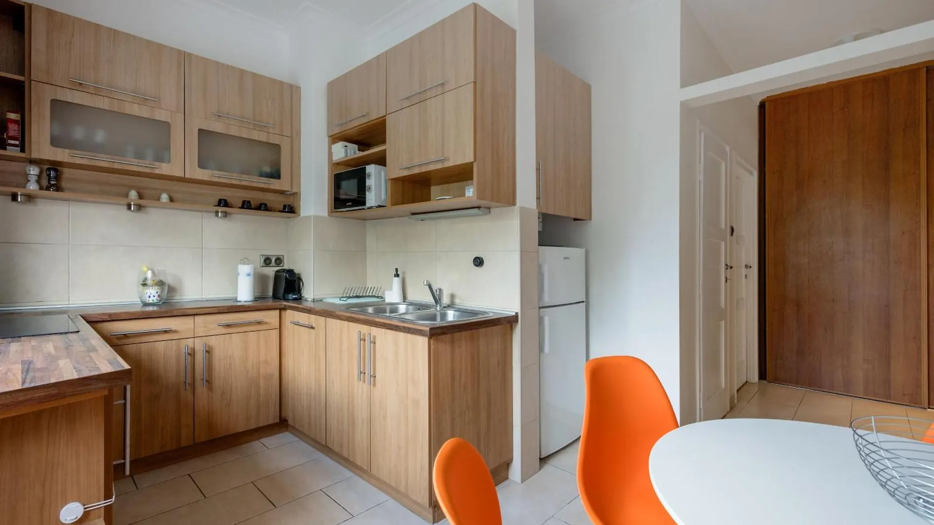 Family Home Near City Park Budapest