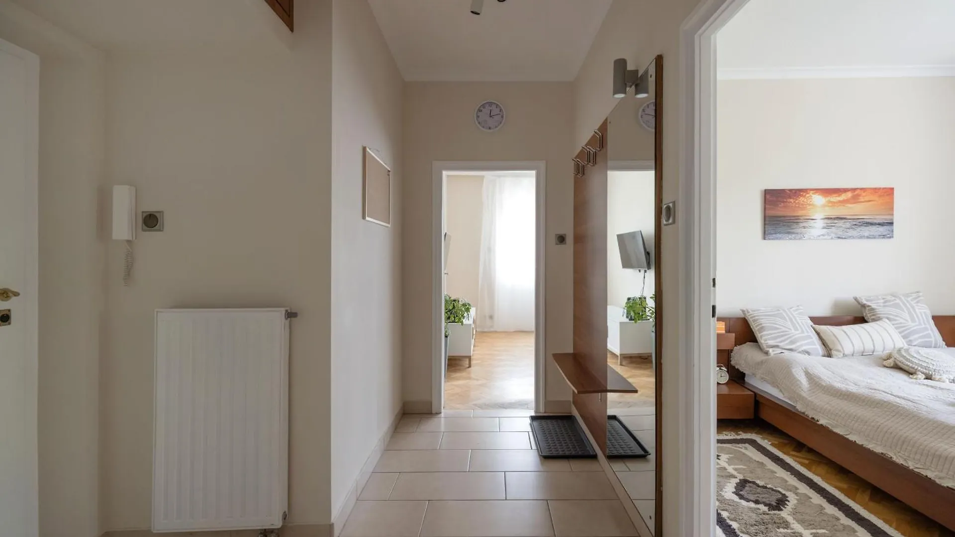 Family Home Near City Park 부다페스트