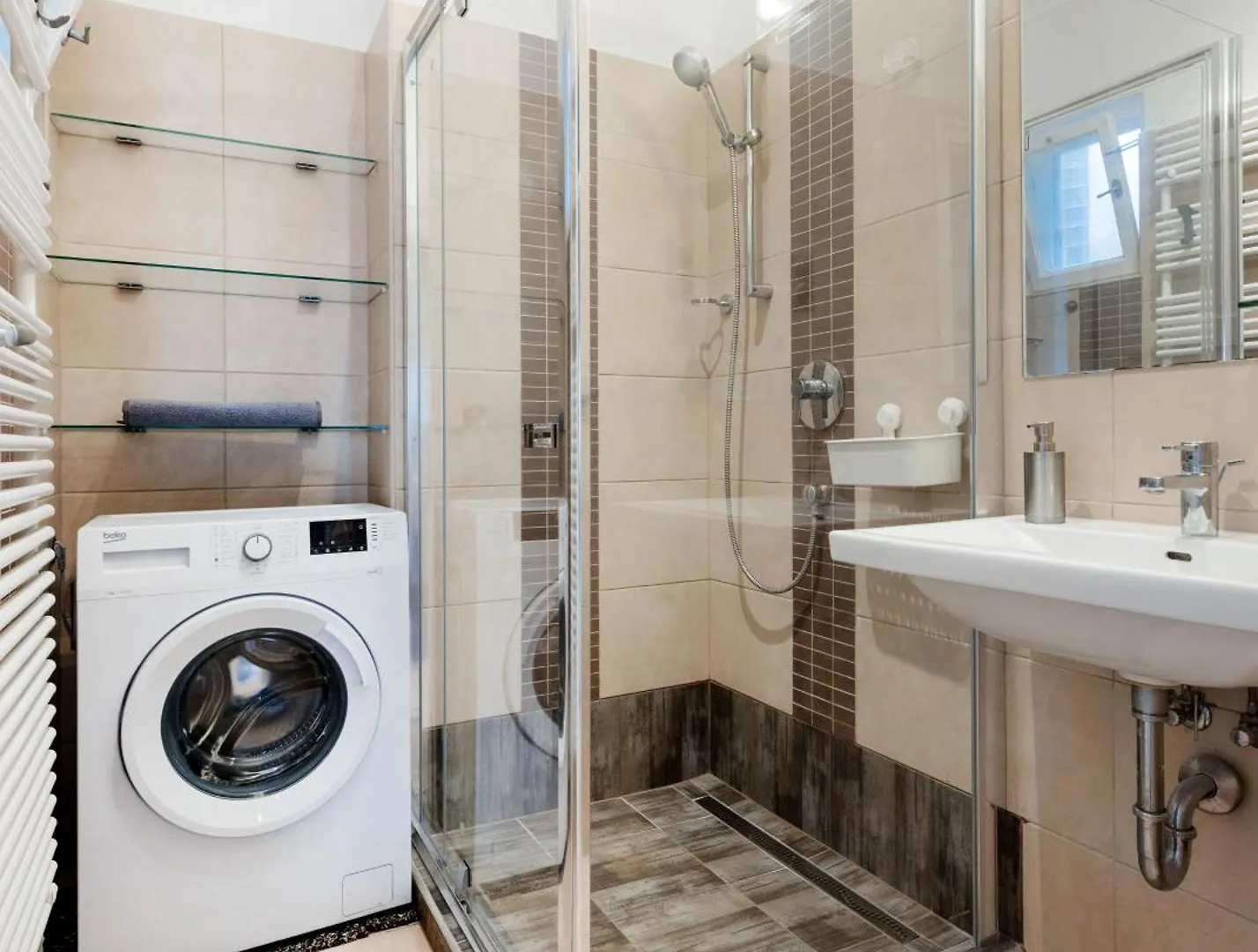 Family Home Near City Park Budapest Apartment